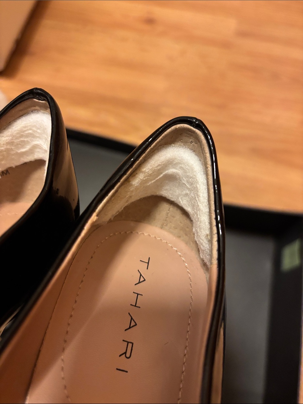 Tahari Black Collete Heels Patent Leather Size 6 - Picture 6 of 6